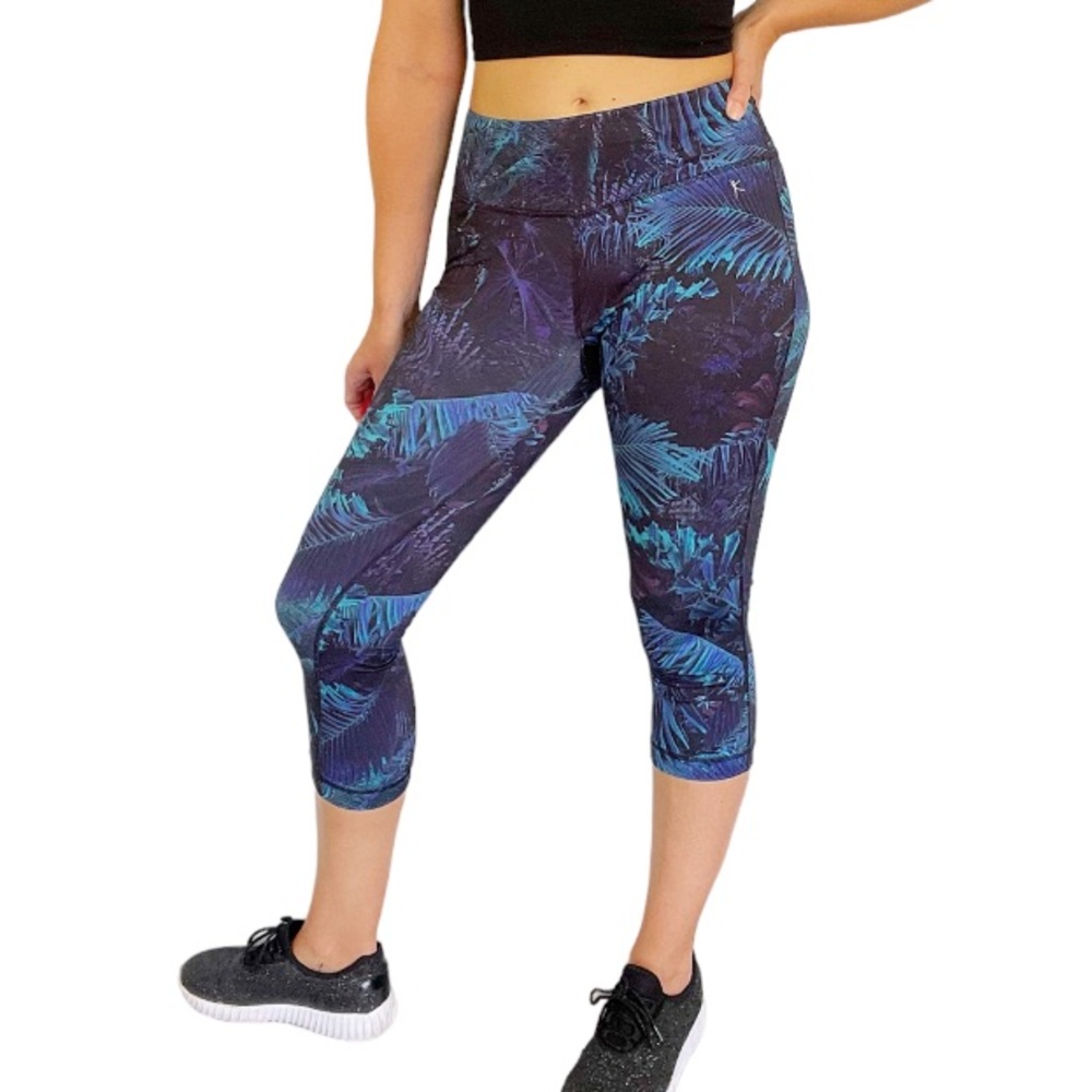 Danskin Now DriMore black purple tropical print cropped workout leggings size XS